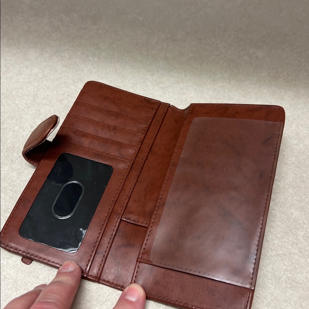 Brown Leather Burton wallet with checkbook - Picture 4 of 4